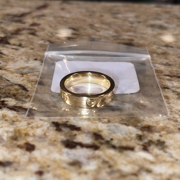 18k Gold Cartier ring - Picture 3 of 3